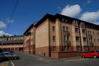 Cairncross House Aparthotel กลาสโกว์ ภายนอก รูปภาพ